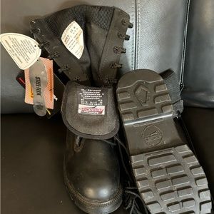 Steel toe boot